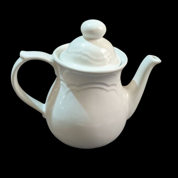 Pfaltzgraff Gazebo White Ceramic Teapot With Lid9" - Picture 1 of 8